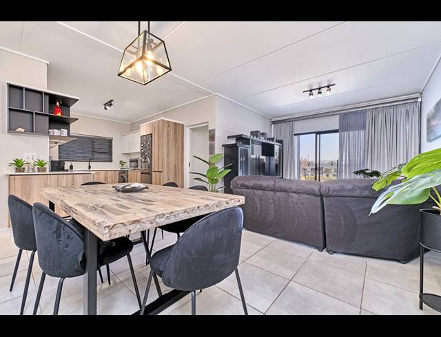 3 BEDROOM APARTMENT FOR SALE IN WATERFALL